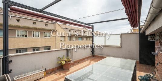 En venta en Badalona, en Progres, Pep ventura,  finca moderna con ascensor, gran terraza y parking.